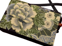 義若オリジナルのポシェット 金彩牡丹と桜(黒カーキ)